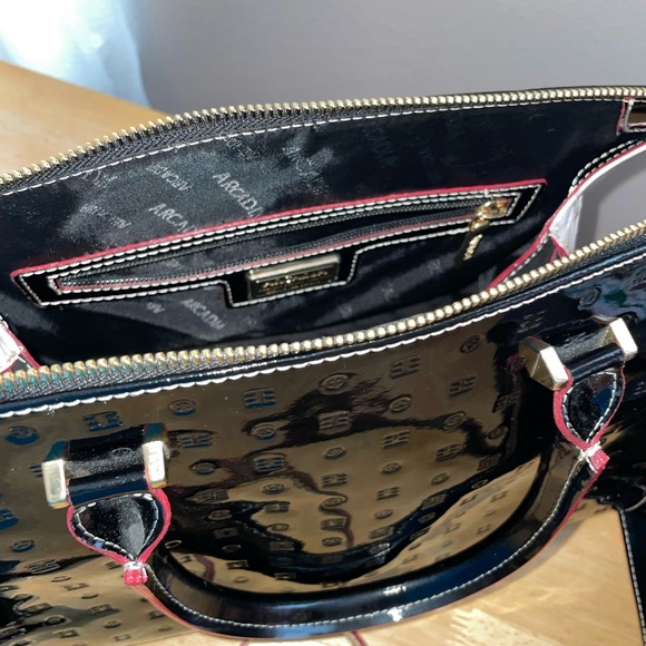 Arcadia - Clizia large top handles Patent Leather Purse - Picture 7 of 8